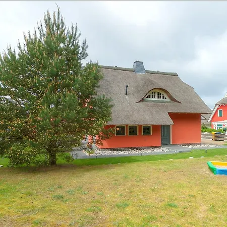 Reetdachhaus Seeblick Stubbenfelde