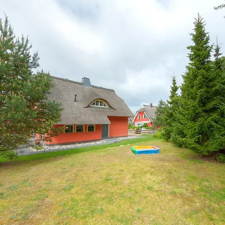Reetdachhaus Seeblick Сasa de vacaciones
