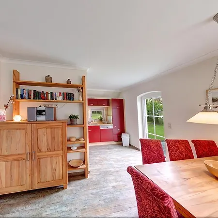 Reetdachhaus Seeblick Stubbenfelde